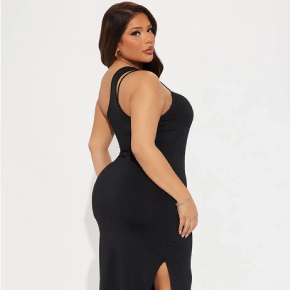 ~Elegant One-Shoulder Black Bust Lined Evening Dress~ - Picture 6 of 15